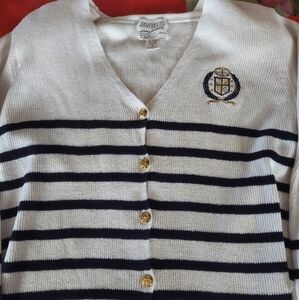 Women classic sweater.